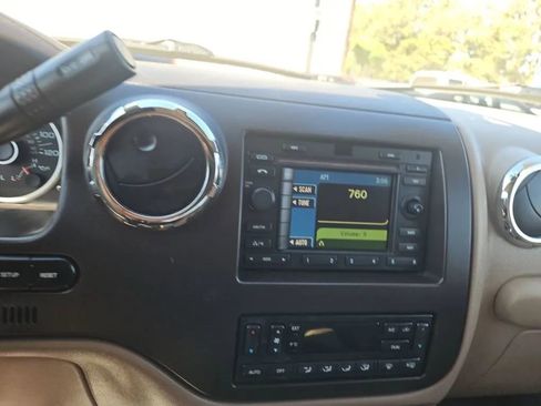 Used 2006 Ford Expedition Eddie Bauer image 47