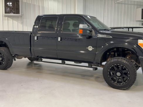 Used 2016 Ford F350 Platinum image 3