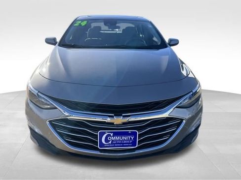 Used 2024 Chevrolet Malibu LT image 3