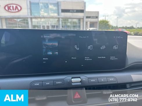 Used 2025 Kia K4 FWD image 31