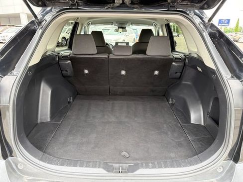 Used 2021 Toyota RAV4 XLE AWD/4WD image 24