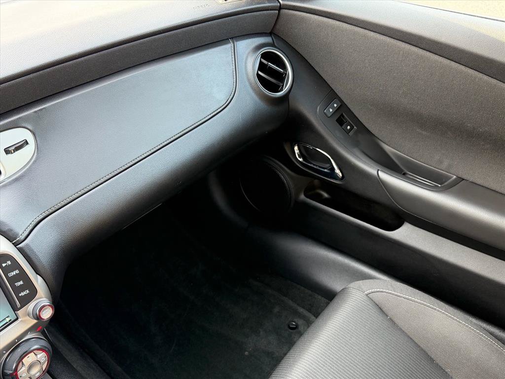 Certified 2015 Chevrolet Camaro LT RWD image 16