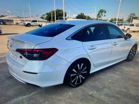 Used 2024 Honda Civic EX image 12