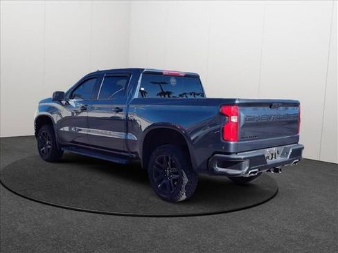 Used 2022 Chevrolet Silverado 1500 LT Trail Boss w/ LPO, Dark Essentials Package image 5
