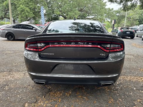 Used 2015 Dodge Charger R/T w/ Plus Group RWD image 4
