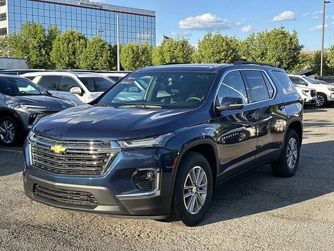 Used 2023 Chevrolet Traverse LT w/ LPO, Floor Liner Package image 5