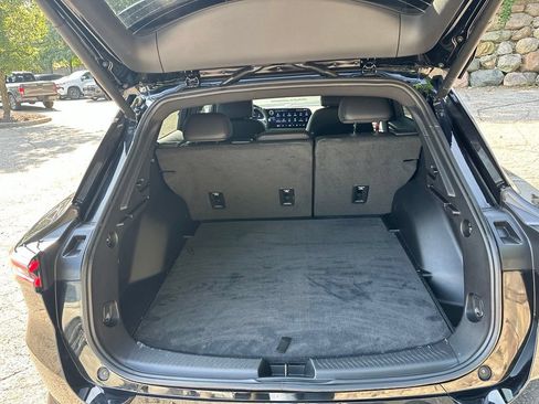 Used 2024 Chevrolet Equinox EV RS FWD image 20