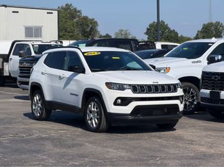 Used 2023 Jeep Compass Latitude AWD/4WD video 1
