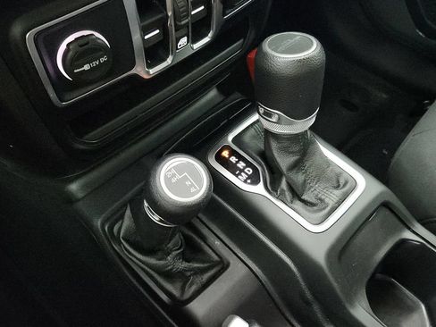Used 2020 Jeep Gladiator Sport w/ Quick Order Package 24S AWD/4WD image 30