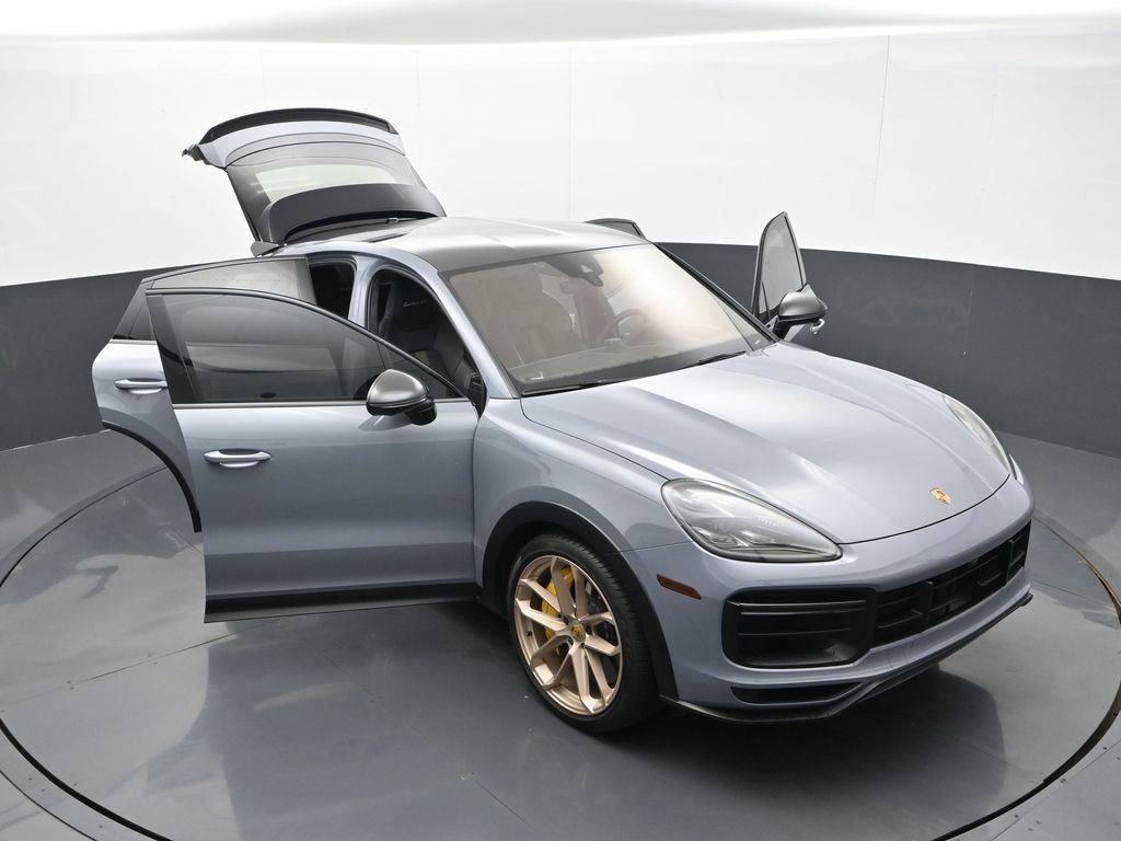 Used 2023 Porsche Cayenne Turbo GT AWD/4WD image 32