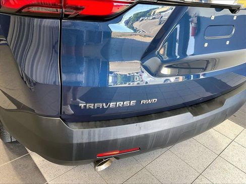 Used 2023 Chevrolet Traverse LT AWD/4WD image 29