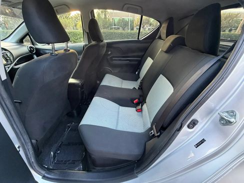 Used 2015 Toyota Prius C Two FWD image 11