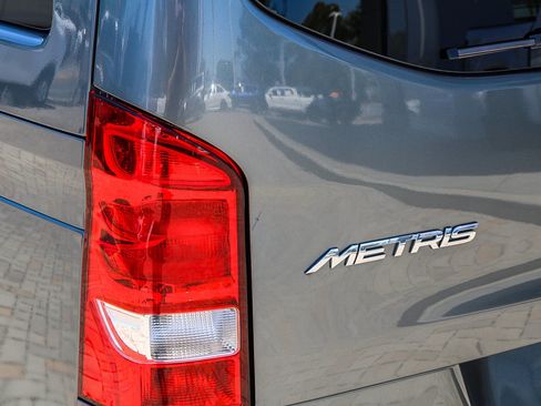 Used 2021 Mercedes-Benz Metris Passenger image 10