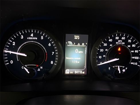 Used 2017 Toyota Sienna XLE image 19