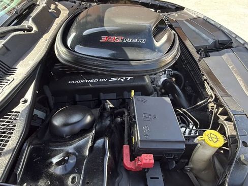 Used 2016 Dodge Challenger R/T Scat Pack RWD image 33