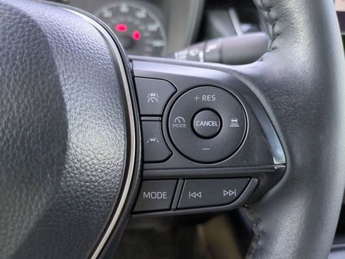 Used 2025 Toyota Corolla SE image 25