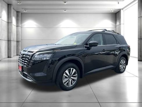 New 2026 Nissan Pathfinder SL AWD/4WD image 4