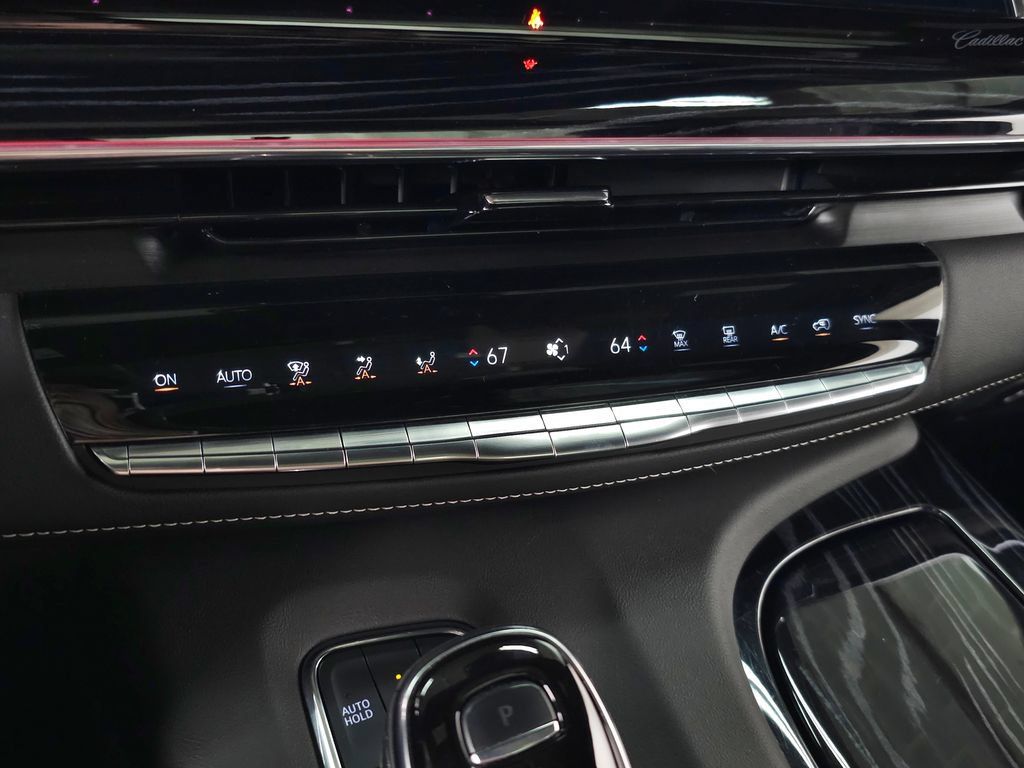 Used 2022 Cadillac Escalade ESV Sport AWD/4WD image 31