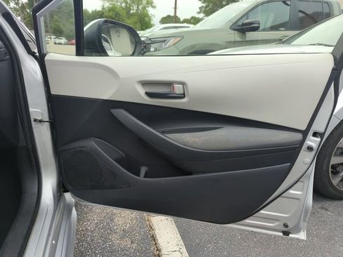 Used 2022 Toyota Corolla L FWD image 31