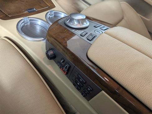 Used 2004 BMW 745Li image 26