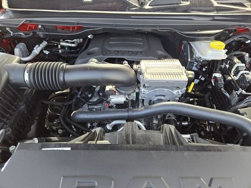 New 2026 RAM 1500 Express AWD/4WD image 21