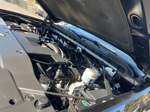 Used 2018 Chevrolet Silverado 1500 LT w/ All Star Edition image 38