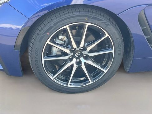 Used 2023 Toyota GR86 RWD image 26