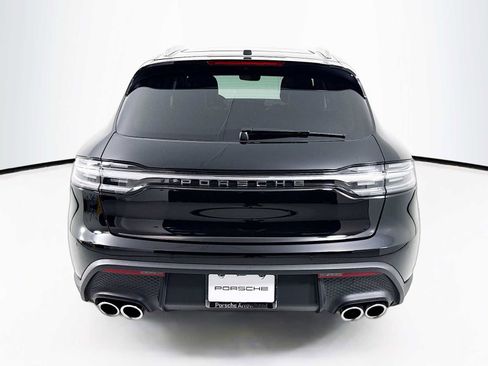 Certified 2026 Porsche Macan AWD/4WD image 10