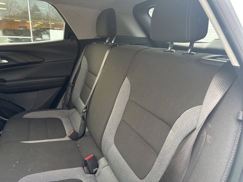 Used 2023 Chevrolet TrailBlazer LT w/ Convenience Package image 12