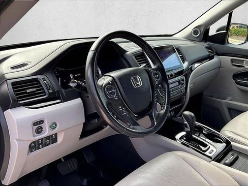 Used 2019 Honda Ridgeline RTL-E image 14