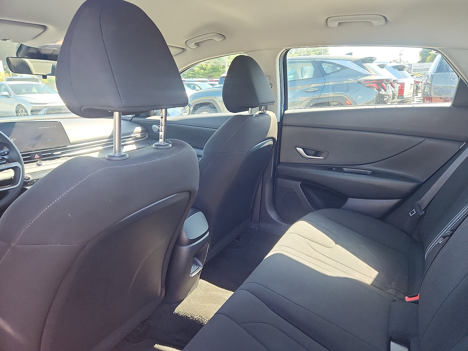 Certified 2024 Hyundai Elantra SEL FWD image 23