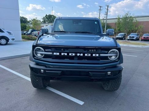Used 2024 Ford Bronco Outer Banks w/ Sasquatch Package AWD/4WD image 2