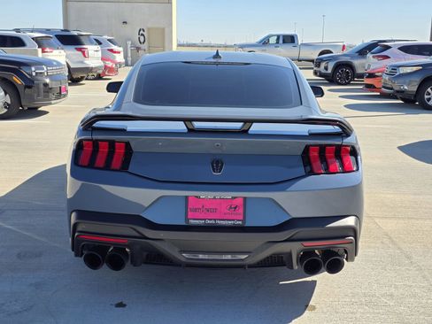 Used 2024 Ford Mustang Dark Horse image 7
