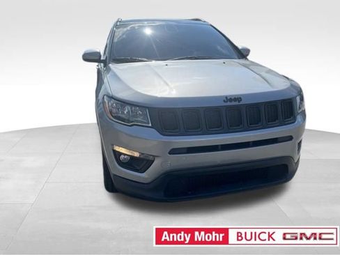 Used 2020 Jeep Compass Latitude AWD/4WD image 3