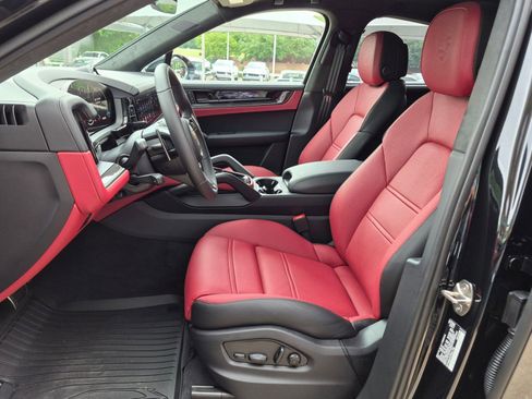 New 2026 Porsche Cayenne GTS AWD/4WD image 5