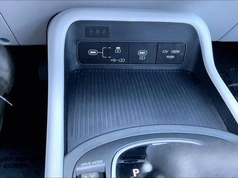 Certified 2026 Hyundai Kona SE FWD image 33