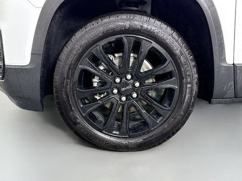 Used 2023 GMC Acadia SLT w/ Elevation Edition FWD image 33
