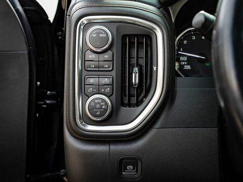 Used 2020 GMC Sierra 1500 AT4 w/ Off-Road Performance Package image 42