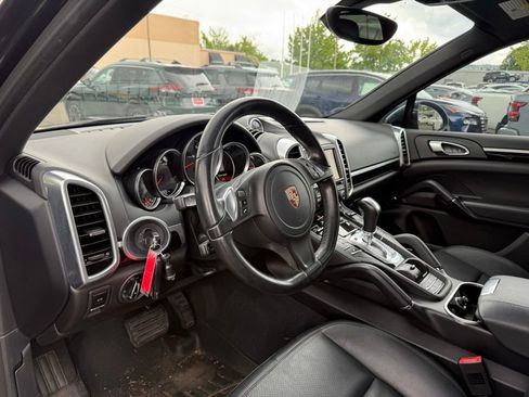 Used 2014 Porsche Cayenne AWD/4WD image 5