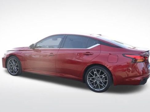 Used 2023 Nissan Altima 2.0 SR image 8