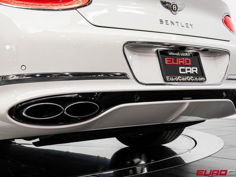 Used 2020 Bentley Continental GT V8 First Edition image 17