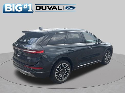 Used 2020 Lincoln Corsair Reserve FWD image 2