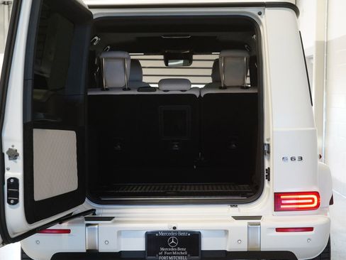 Certified 2025 Mercedes-Benz G 63 AMG 4MATIC image 32