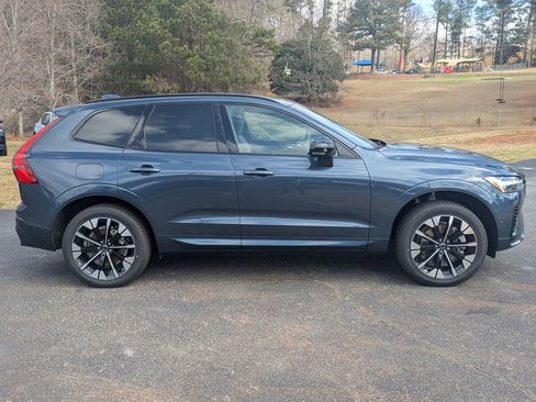 New 2026 Volvo XC60 T8 Plus w/ Protection Package Premier image 7