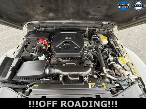 Used 2021 Jeep Wrangler Unlimited Sahara w/ Uconnect 4C Nav & Sound Group image 28