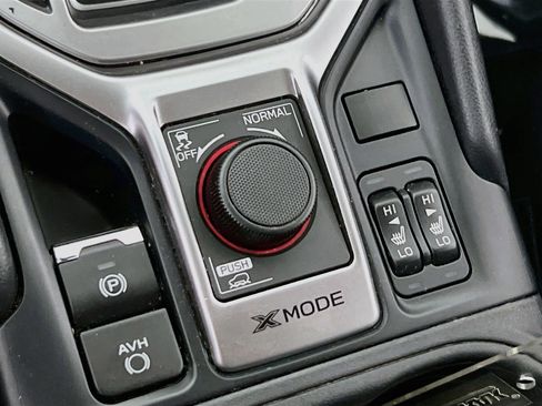 Used 2023 Subaru Forester Premium AWD/4WD image 19