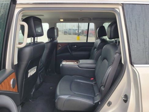 Used 2019 INFINITI QX80 Luxe w/ 22" Wheel Package image 17