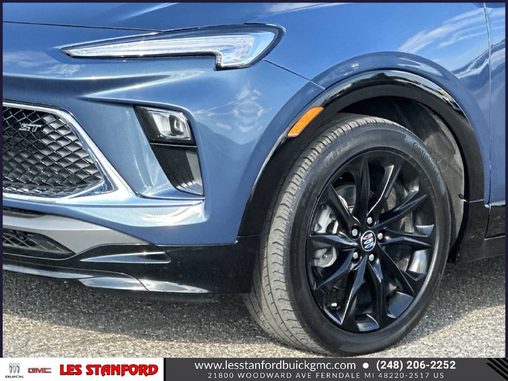 Used 2024 Buick Encore GX Sport Touring w/ Experience Buick Package FWD image 9
