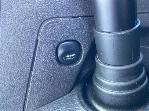Used 2018 Ford Flex Limited w/ Equipment Group 301A AWD/4WD image 30