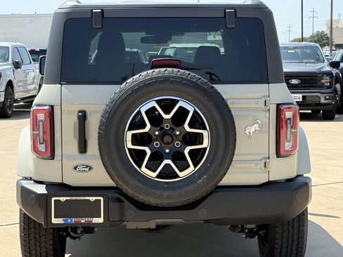 New 2026 Ford Bronco Outer Banks AWD/4WD image 6